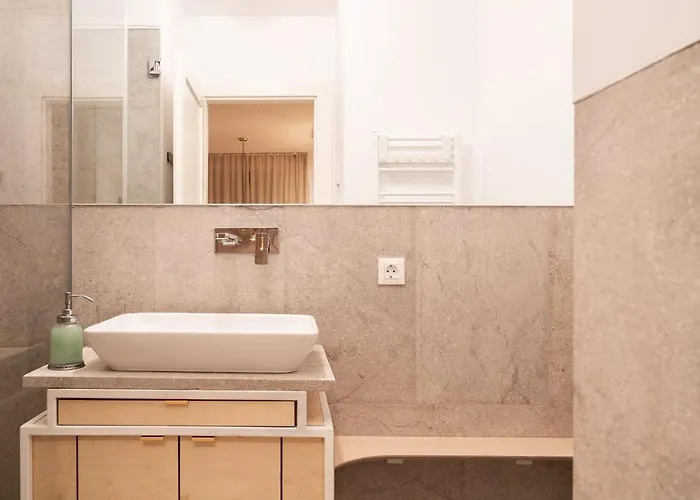 Citadel View Apartment *